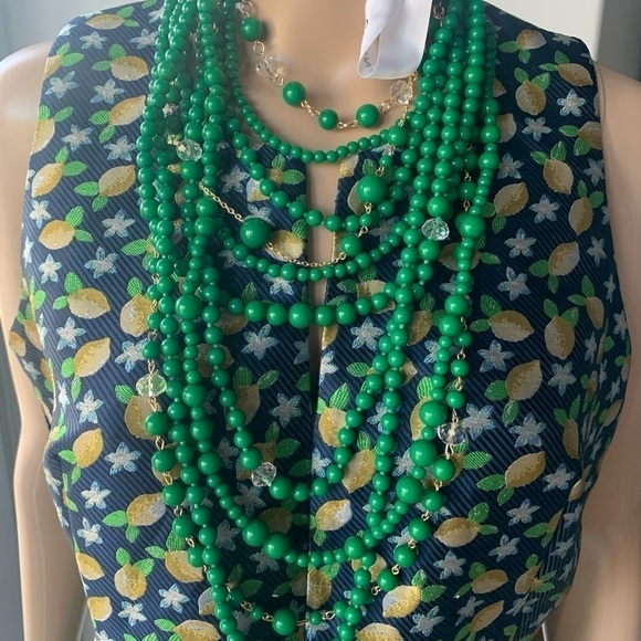 Multi Layered bead Necklace in Hunter Green - Picture 5 of 6